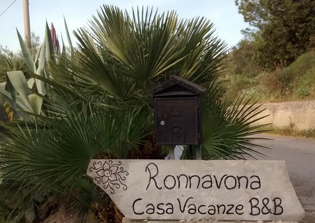 Ronnavona Casa Vacanze B&B Chiaramonte Gulfi Exteriör bild